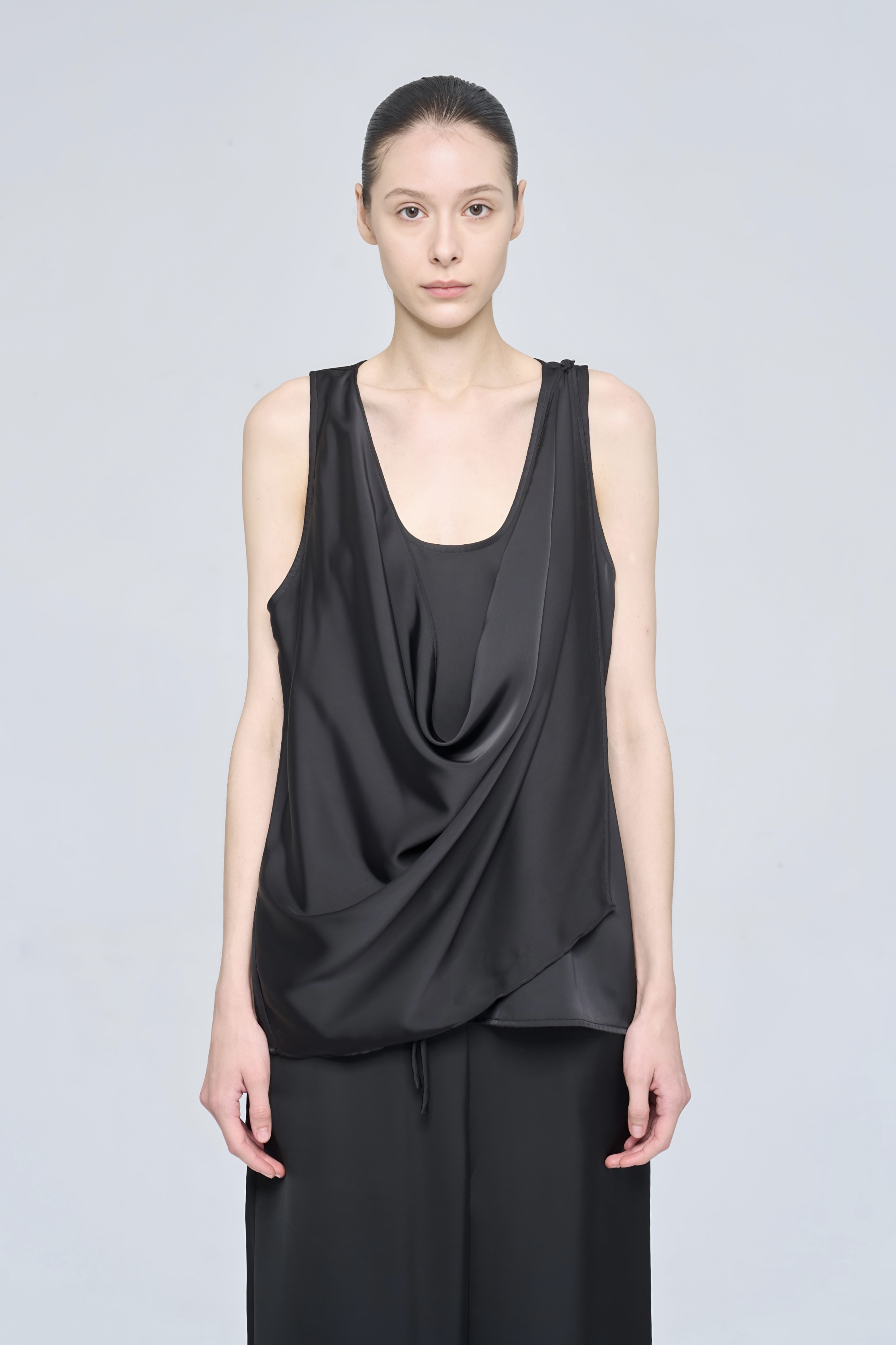 MERGE TANK - BLACK
