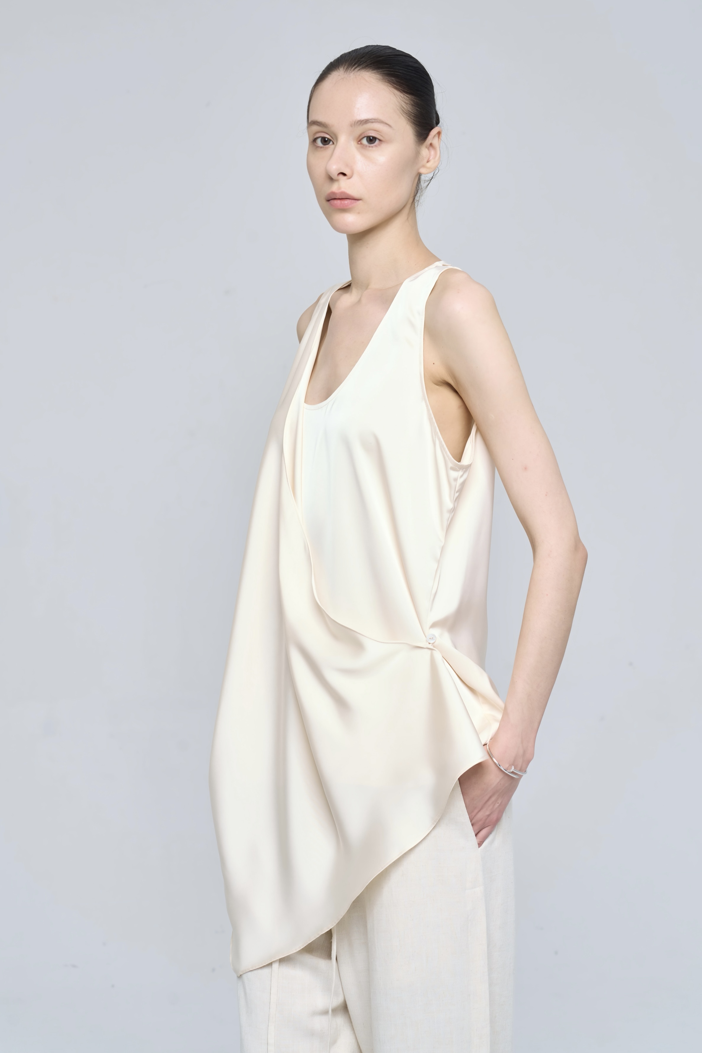 MERGE TANK - IVORY