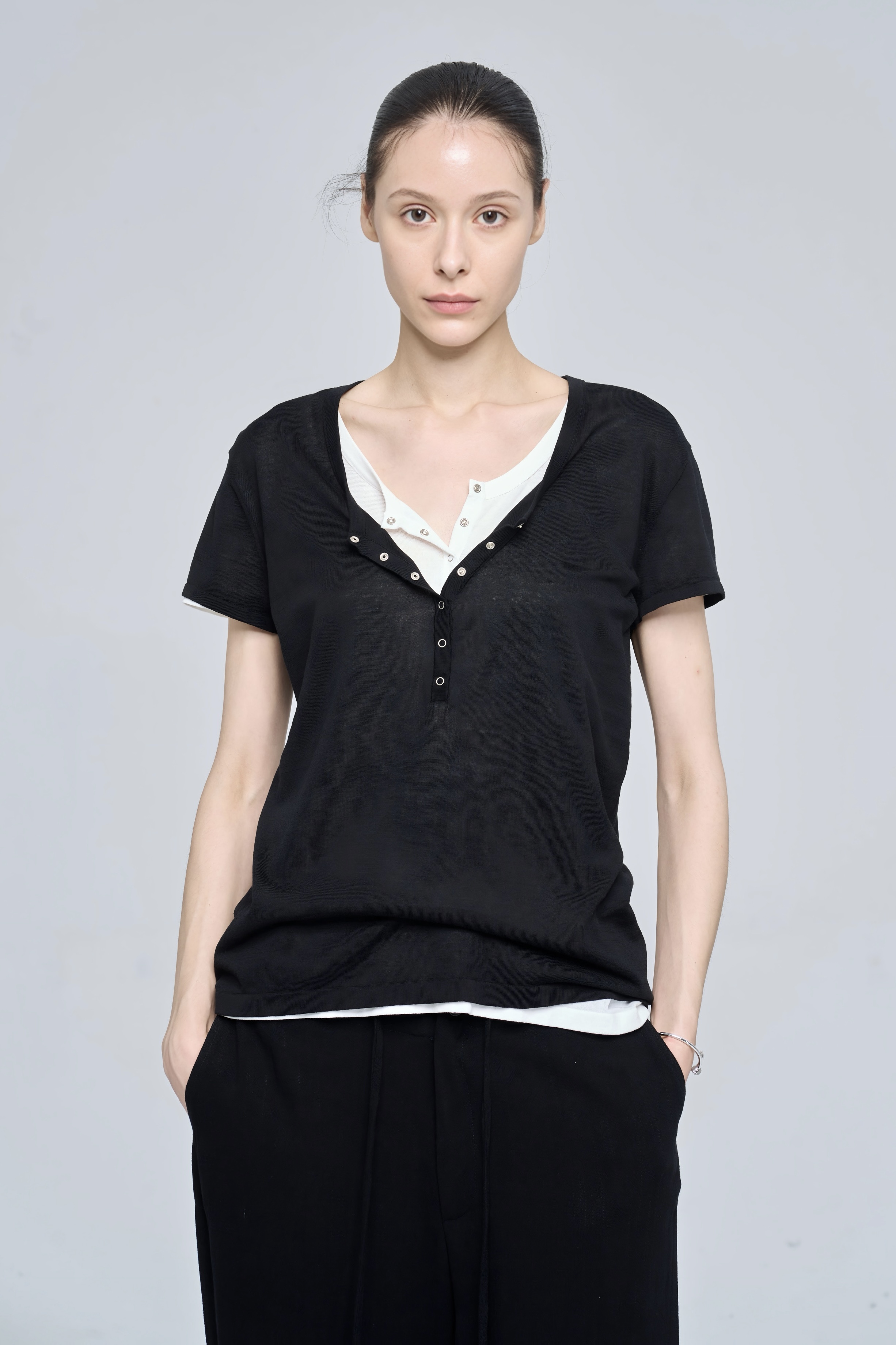 FYNN TOP - BLACK
