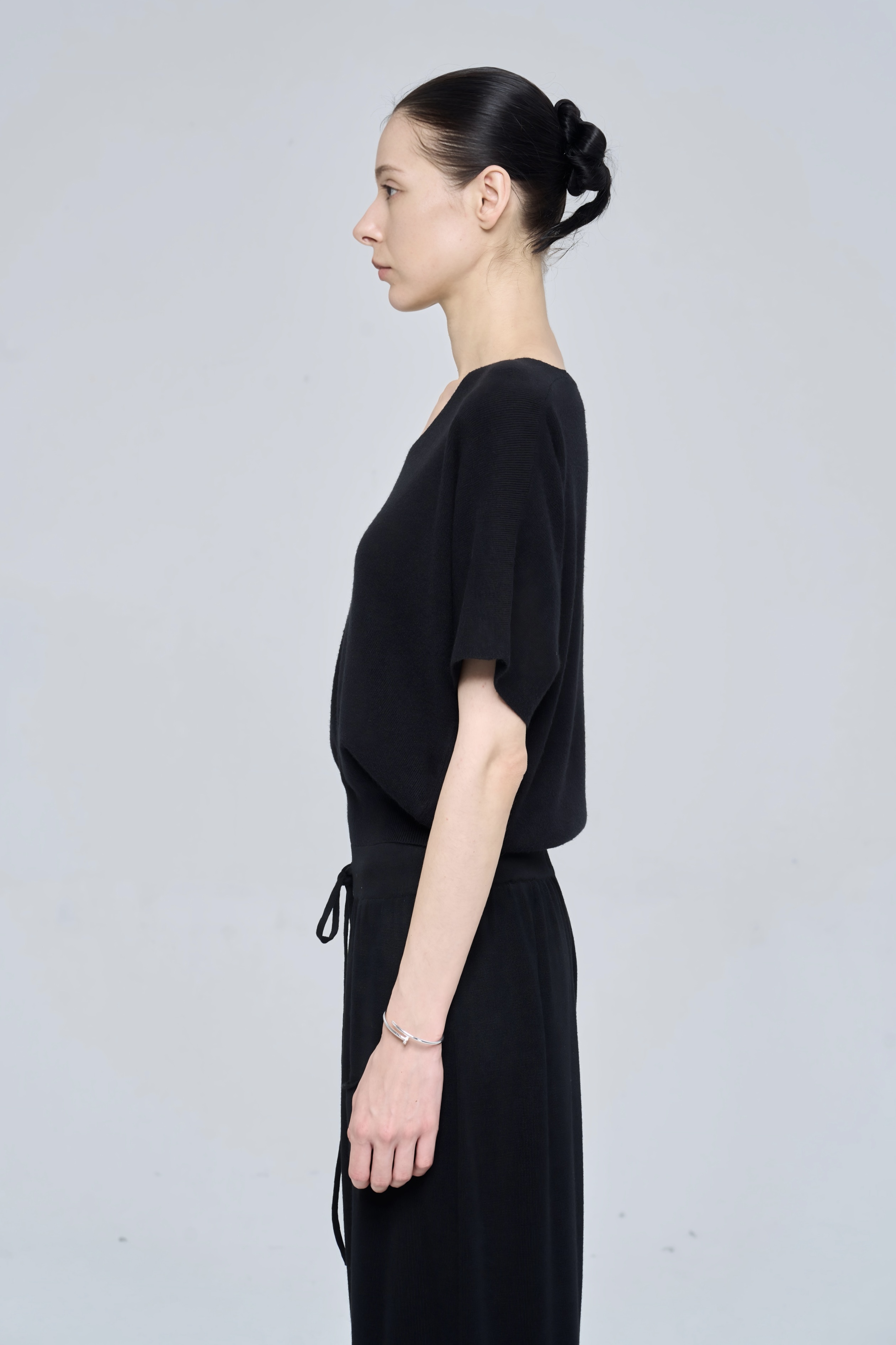 NARI TOP - BLACK