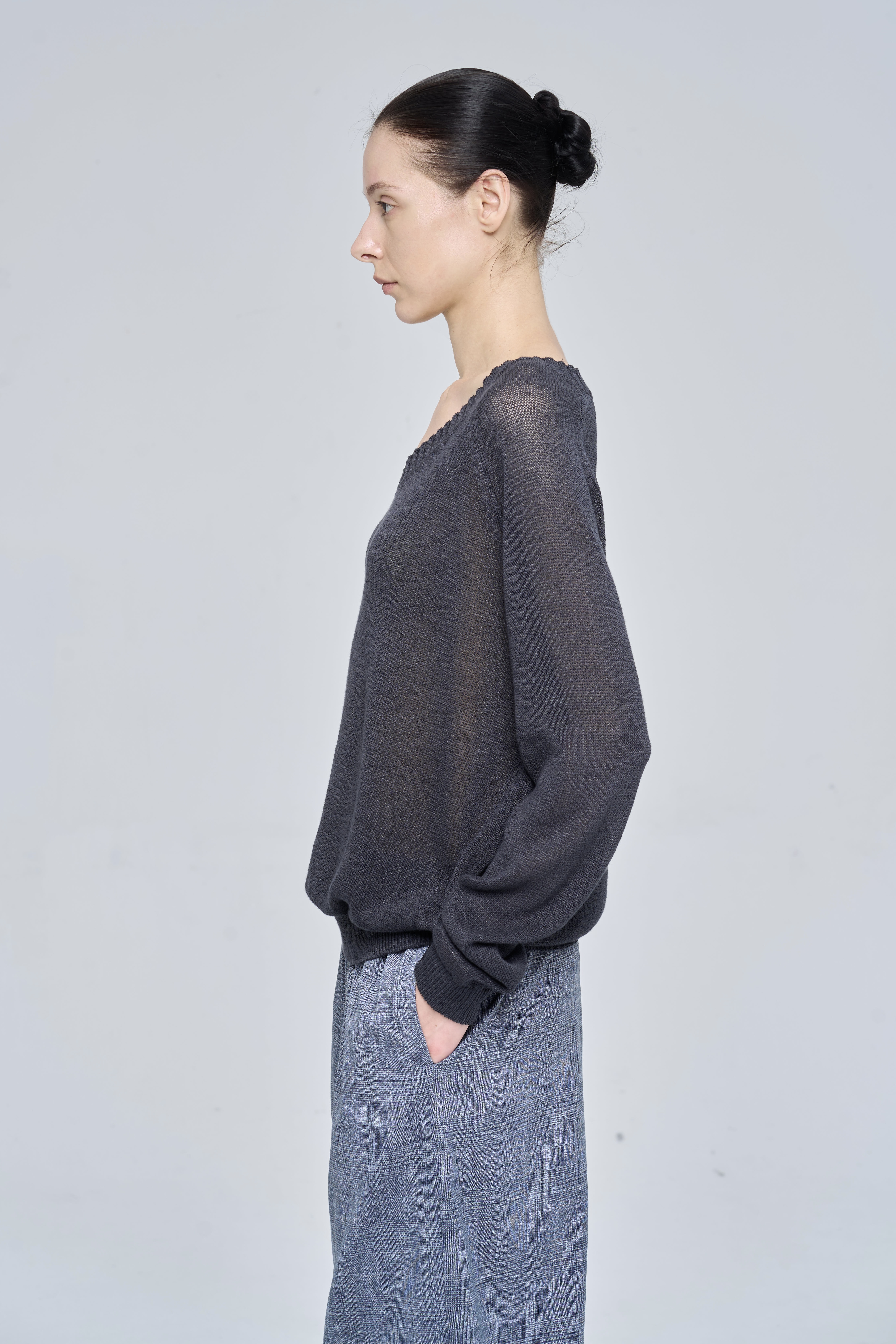 CLOVER TOP - CARBON
