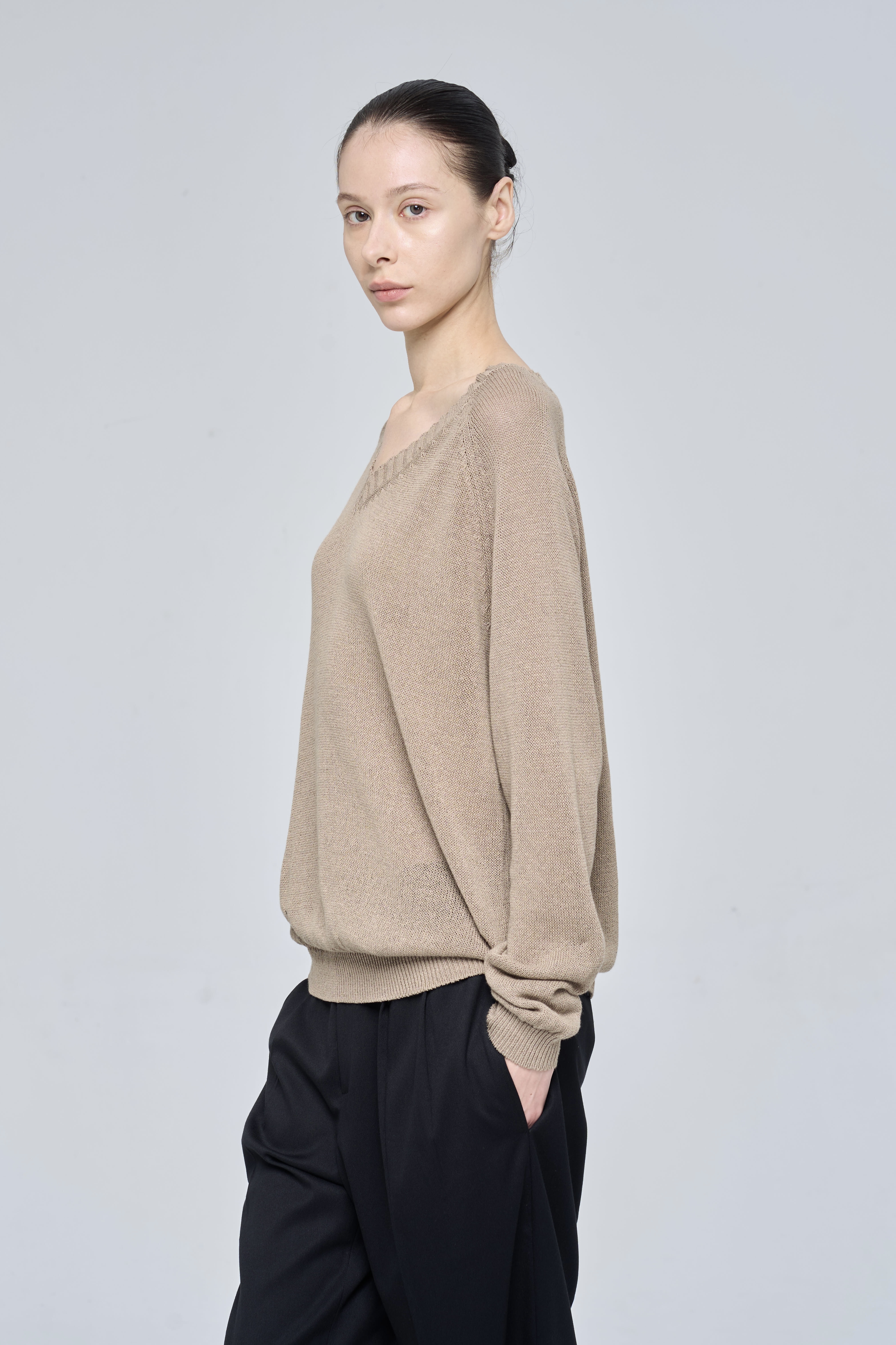 CLOVER TOP - TAUPE