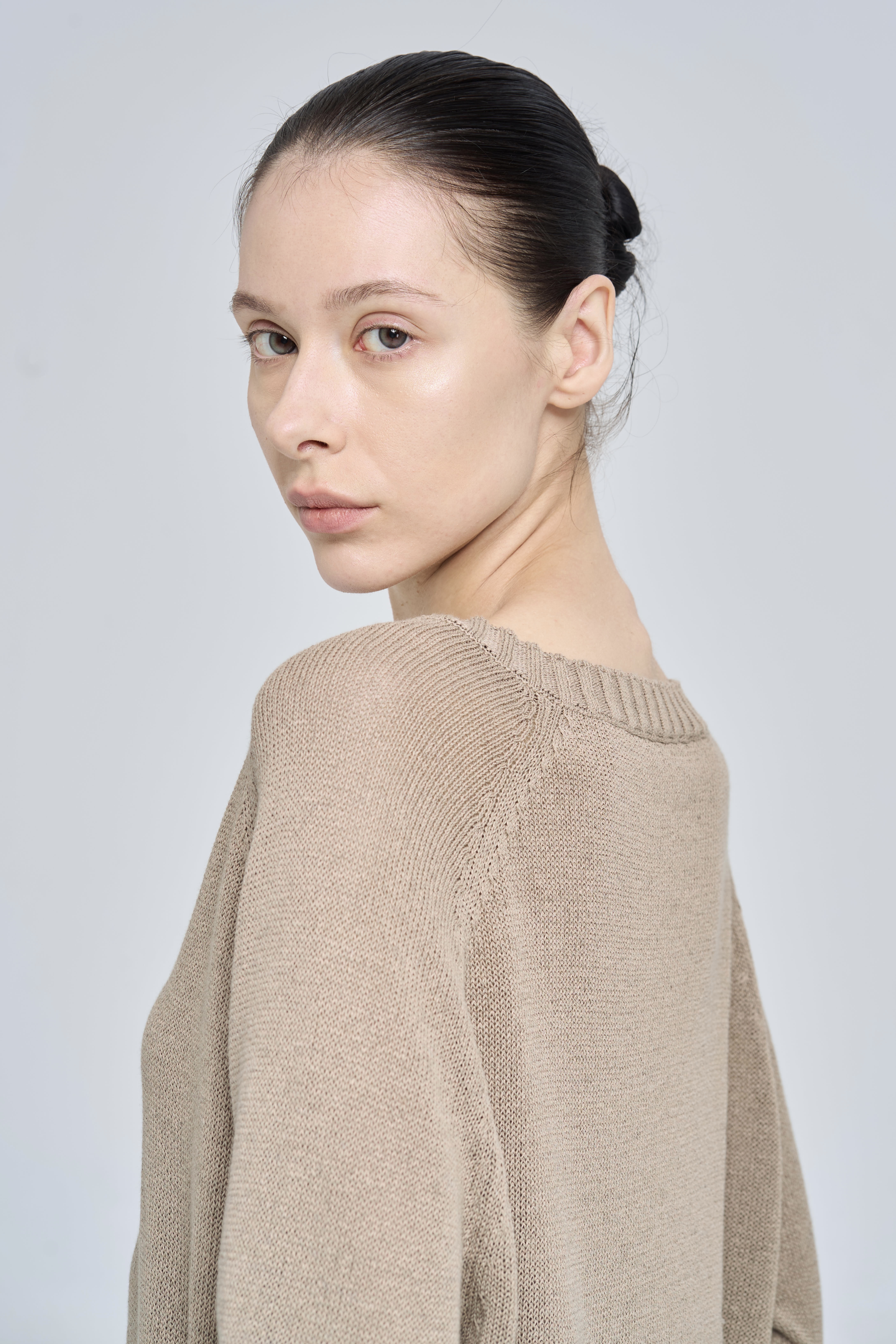CLOVER TOP - TAUPE